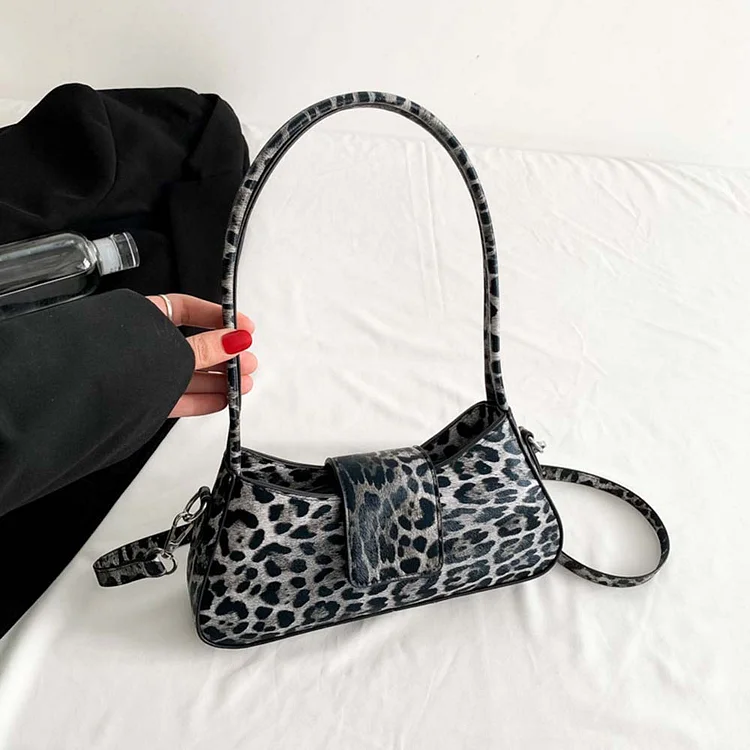 Retro Leopard Print Shoulder Baguette Underarm Bag