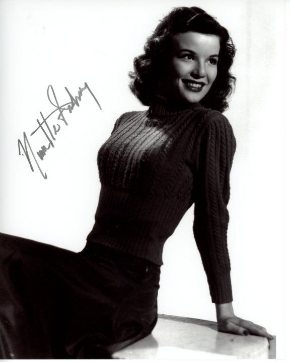 NANETTE FABRAY signed autographed Photo Poster painting