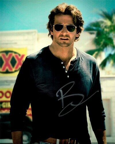 Autographed Photo Poster painting Bradley Cooper Signed 8 x 10