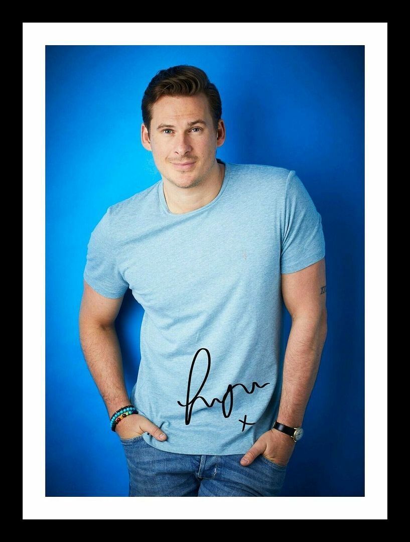 Lee Ryan Autograph Signed & Framed Photo Poster painting