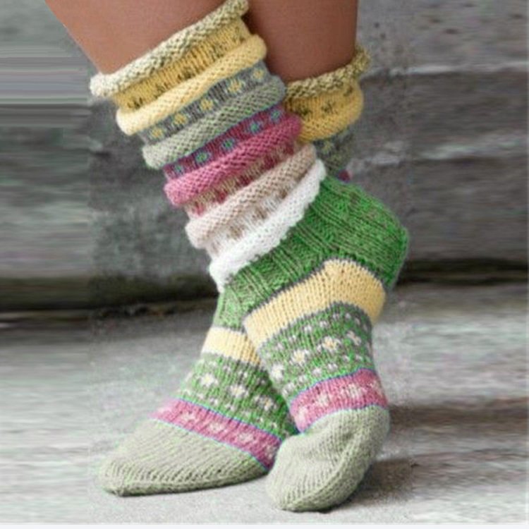 Mid Tube Warm Color-Block Jacquard Socks