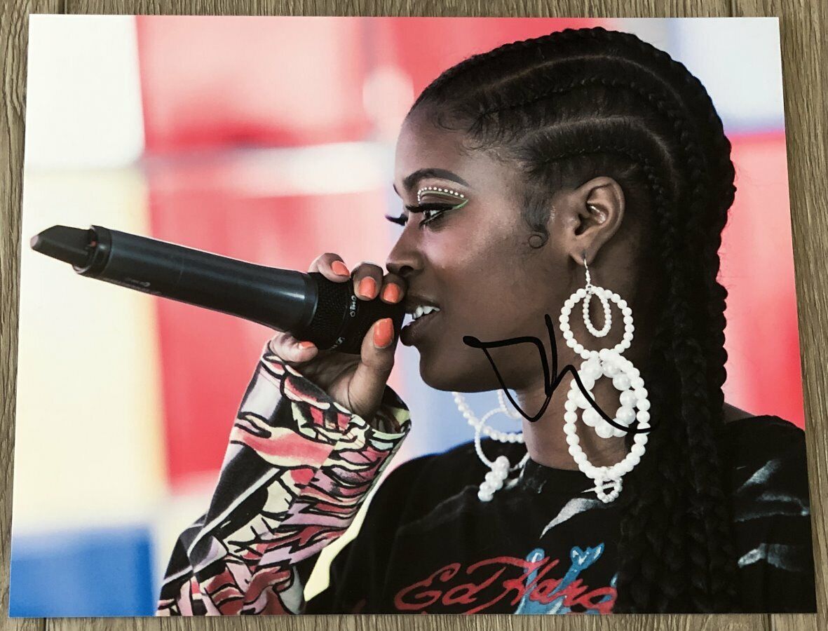 TIERRA WHACK WORLD SIGNED AUTOGRAPH WASTELAND 8x10 Photo Poster painting B w/PROOF