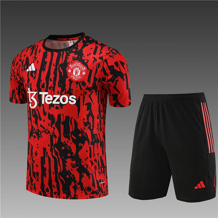 2023-24 Manchester United red short-sleeved training shirt