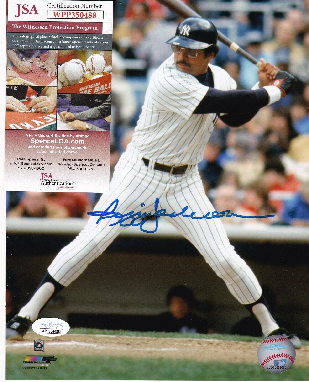 REGGIE JACKSON NEW YORK YANKEES JSA AUTHENTICATED ACTION SIGNED 8x10