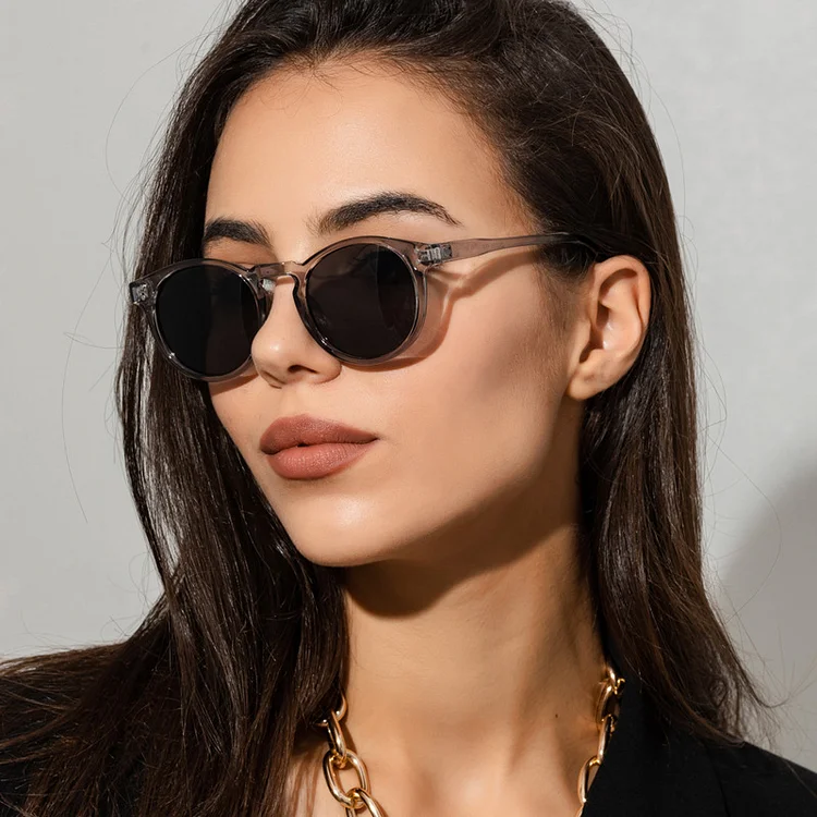 Retro Trend Small Frame Sunglasses at Hiphopee