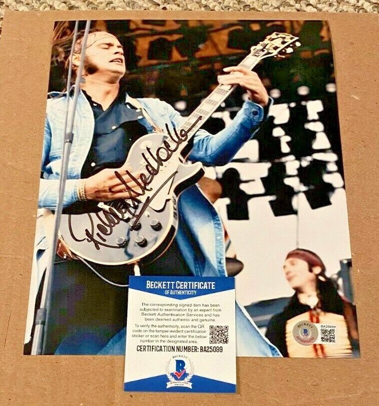 RICKEY MEDLOCKE SIGNED LYNYRD SKYNYRD 8X10 MUSIC Photo Poster painting BECKETT CERTIFIED #3