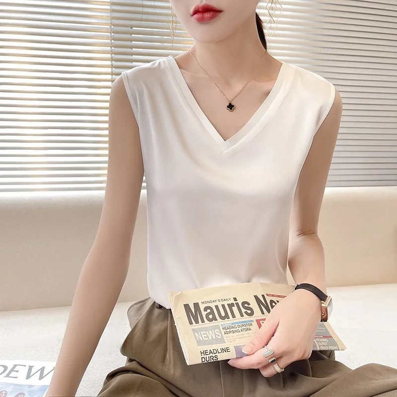 Ueong Ueong Vest Female Build Bottom With A Suit Satin Summer V Collar White Outside Wearing Small Sling Shirt