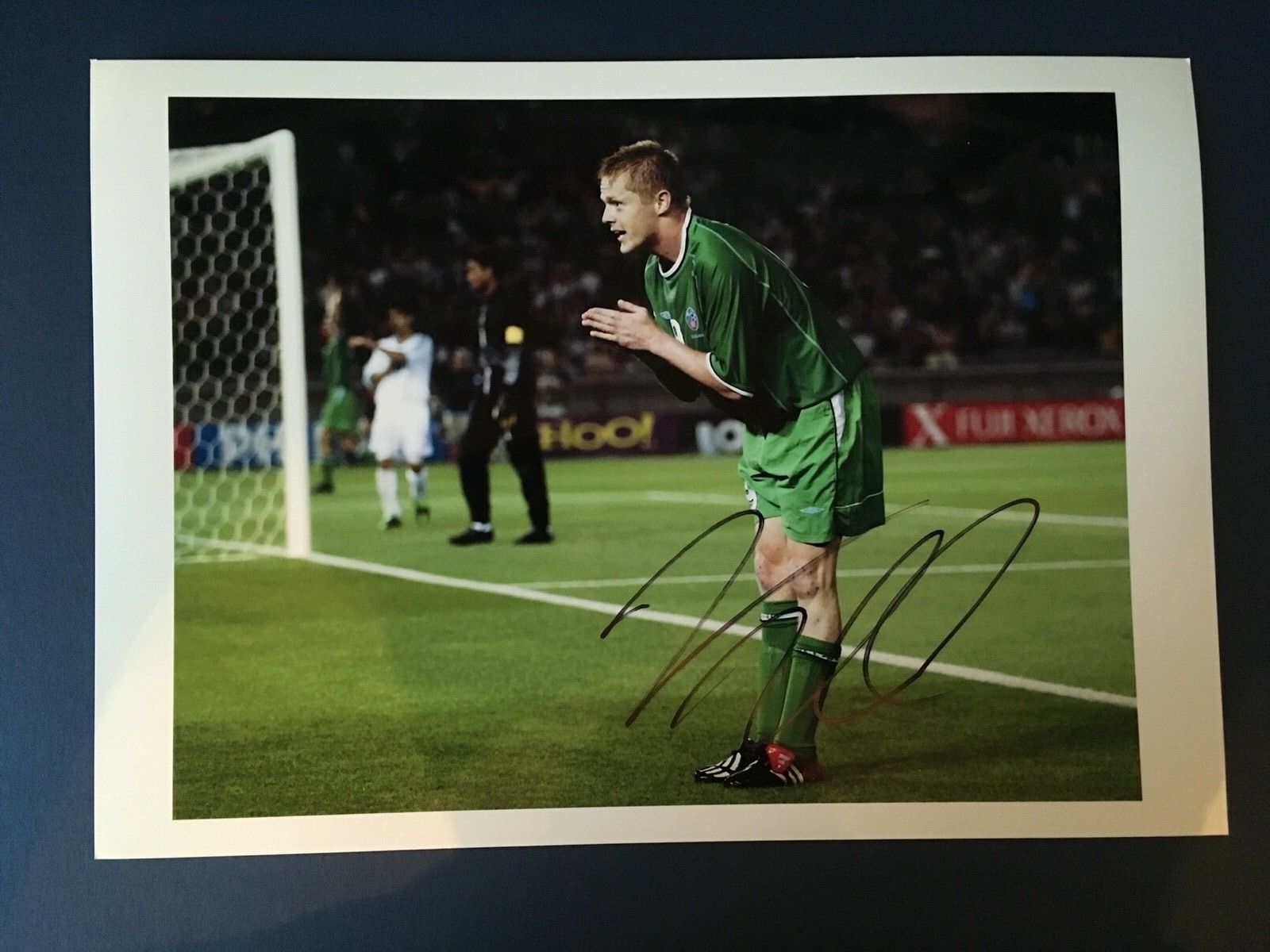 DAMIEN DUFF - REPUBLIC OF IRELAND FOOTBALLER - EXCELLENT SIGNED Photo Poster painting