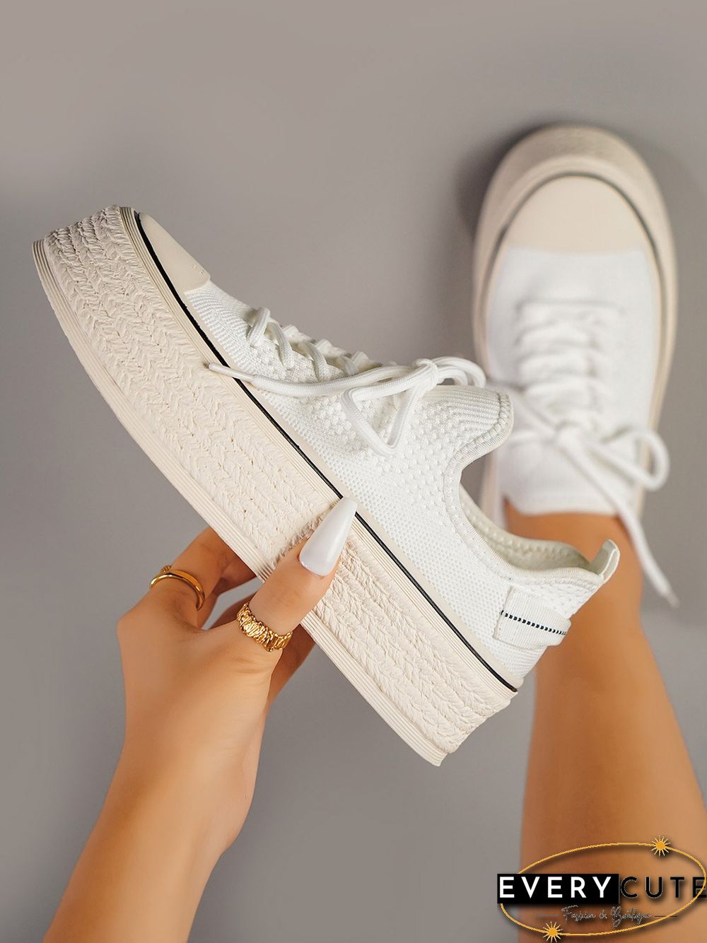 Fashionable Lightweight Breathable Lace-Up Platform Flyknit Casual Shoes