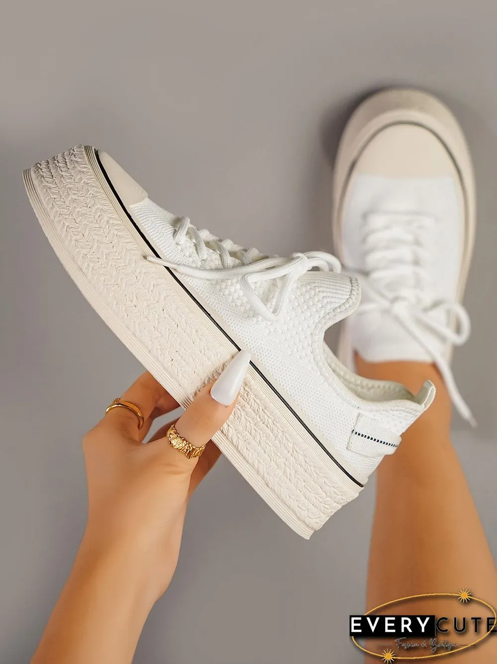 Fashionable Lightweight Breathable Lace-Up Platform Flyknit Casual Shoes