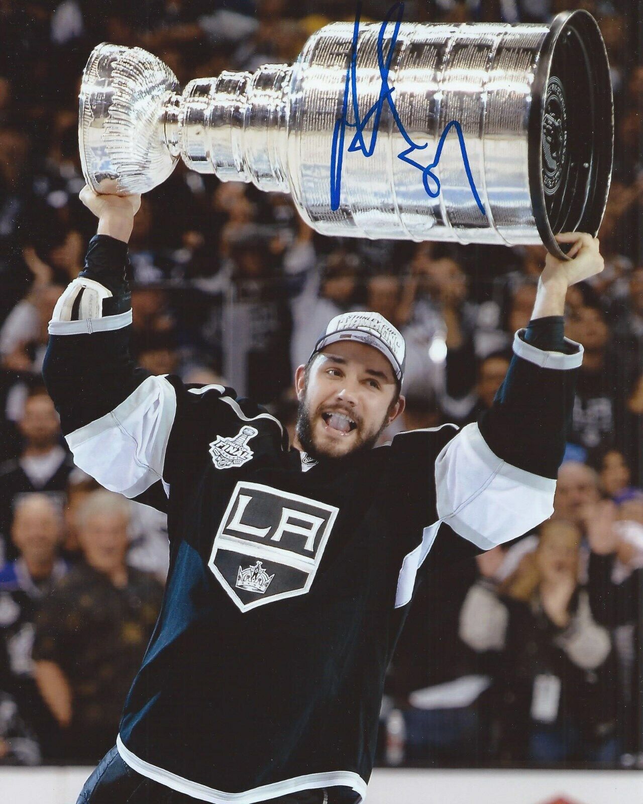 Alec Martinez Signed 8x10 Photo Poster painting Stanley Cup Los Angeles Kings Autographed COA