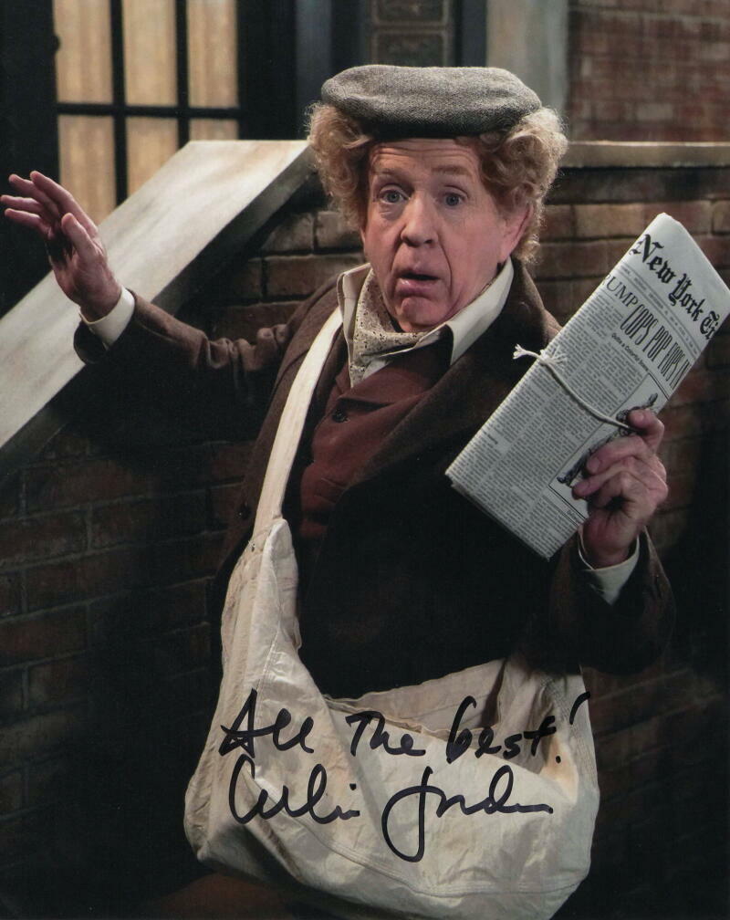 LESLIE JORDAN SIGNED AUTOGRAPH 8X10 Photo Poster painting - WILL & GRACE AMERICAN HORROR STORY