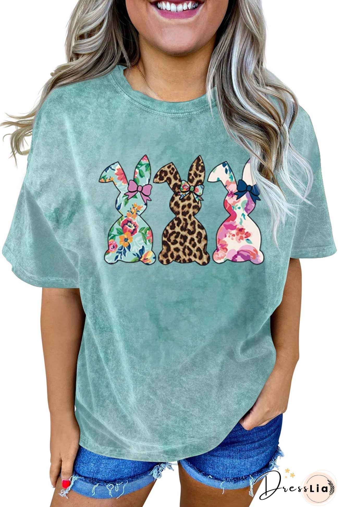 Tie-dyed Rabbit Graphic T-shirt