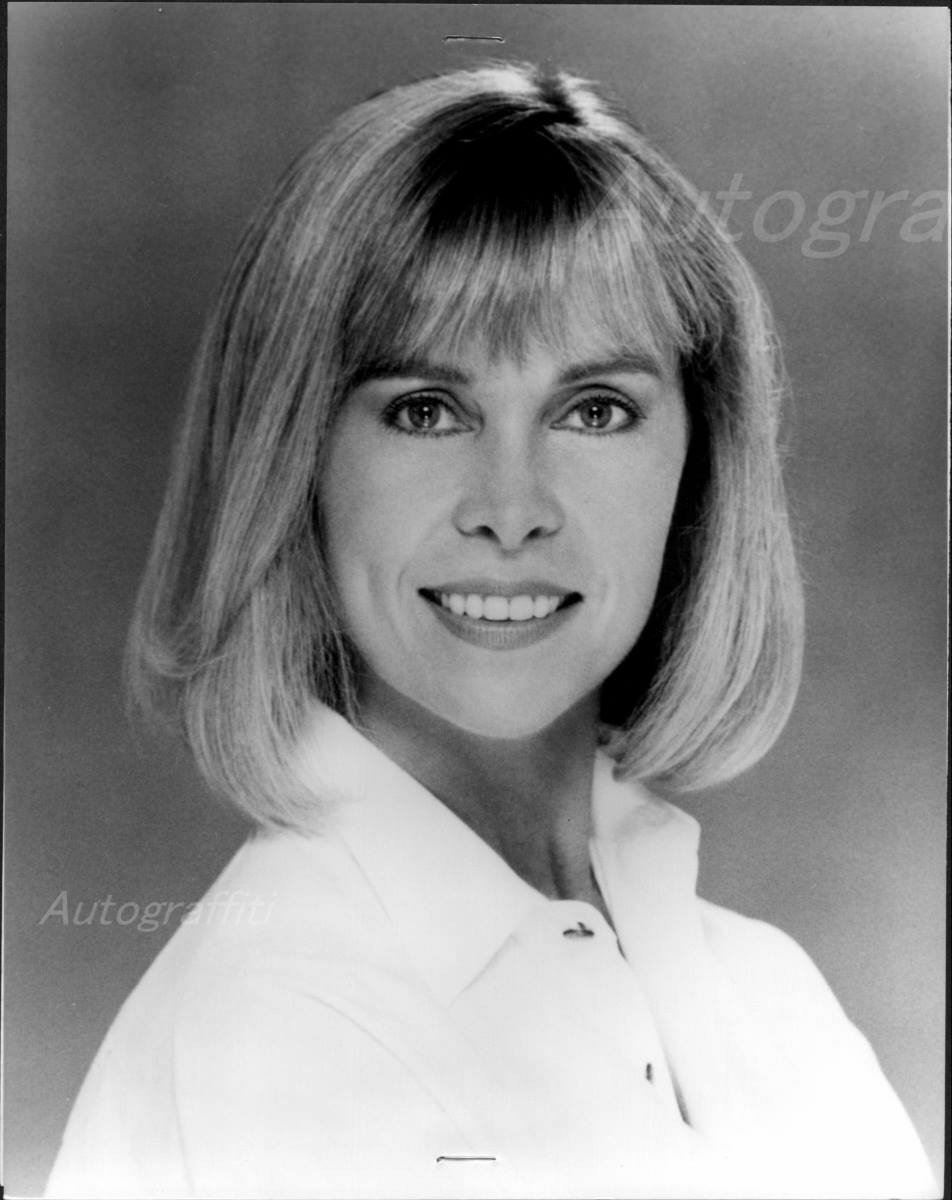 Elaine Joyce - 8x10 Color Headshot w/ Resume - motel hell