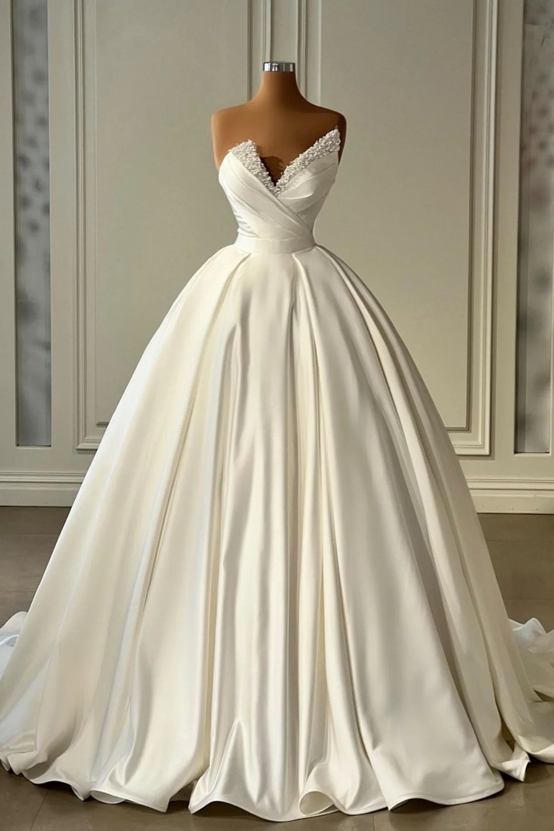 White Wedding Dress Charmeuse Sleeveless With Beadings YL0162