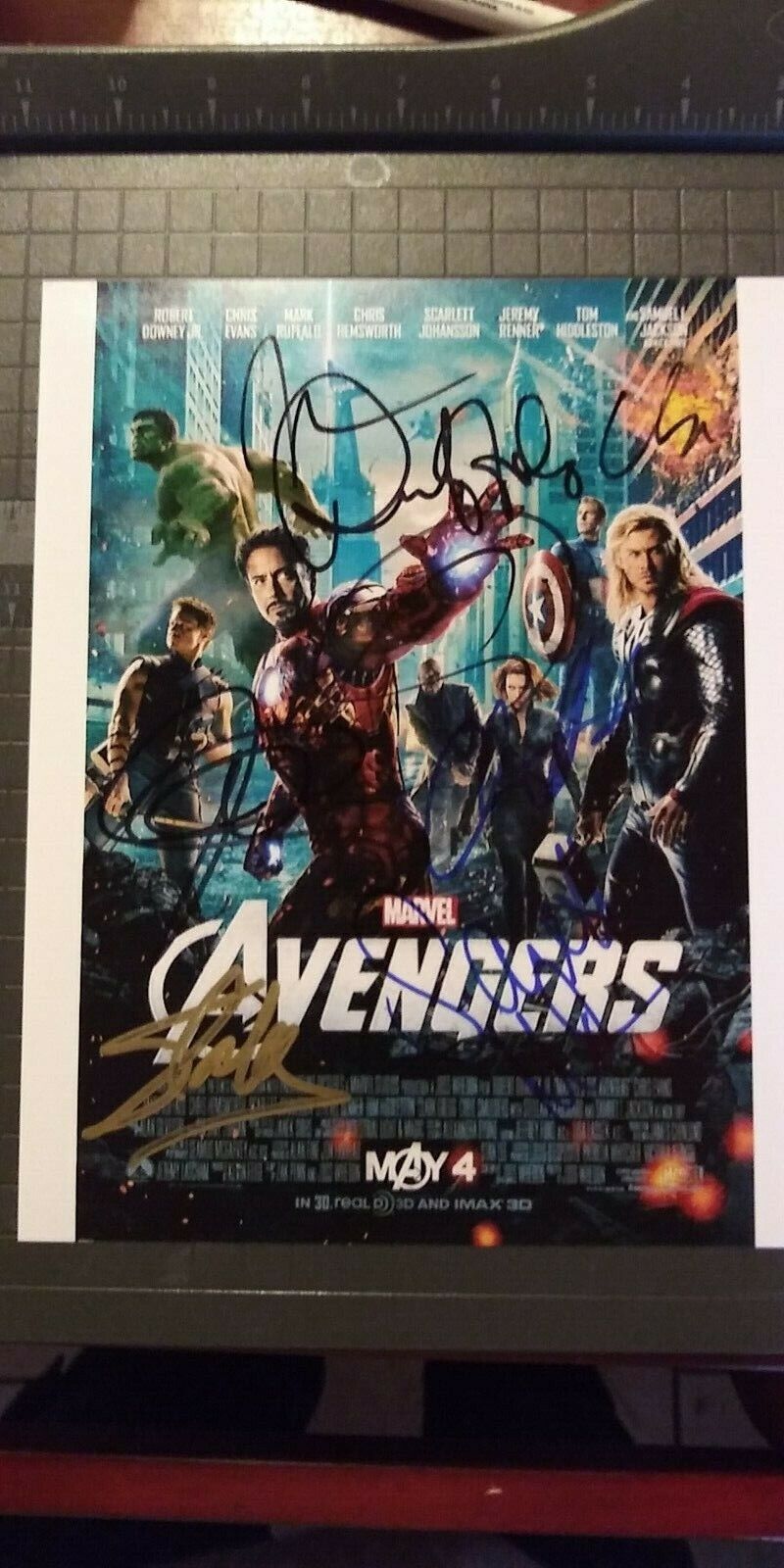 Avengers Stan Lee signed 8x10