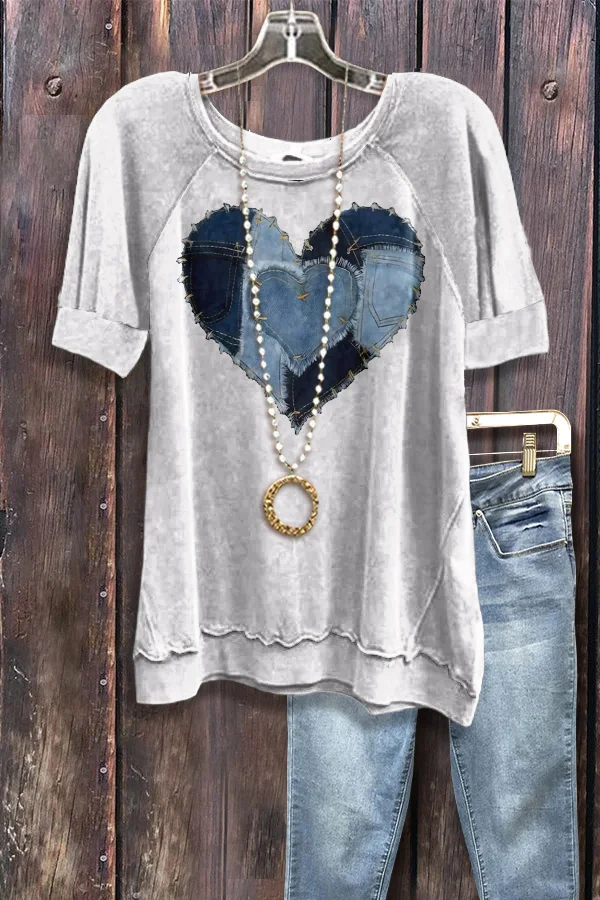 Chic Heart Print Short Sleeve Sweatshirt
