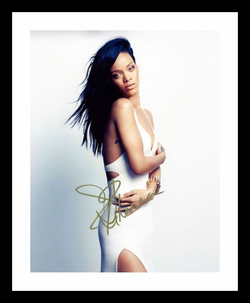 Rihanna Autograph Signed & Framed Photo Poster painting 16