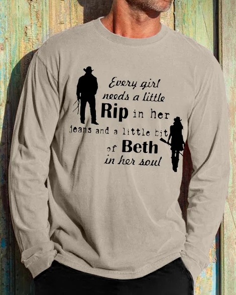 Suitmens Men's Every Girl Needs A Little Rag In Her Jeans And A Little Beth In Her Soul Long Sleeve T-Shirt 067