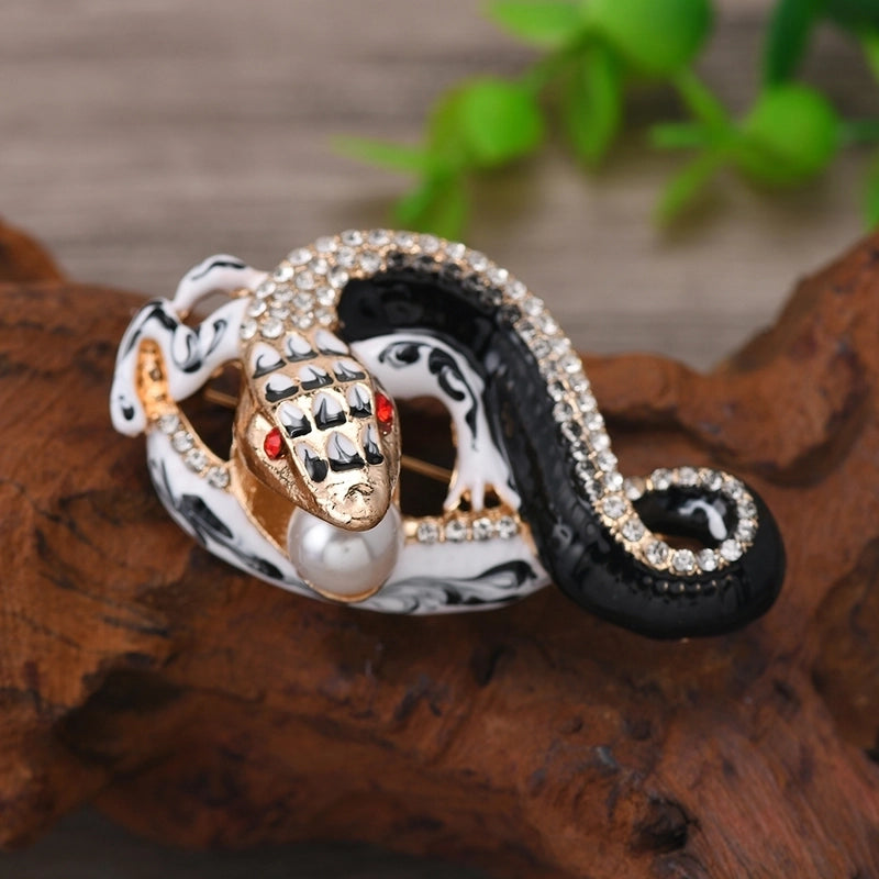 Elegant Pin Snake Alloy Inlay Rhinestones Women’s Brooches 1 Piece