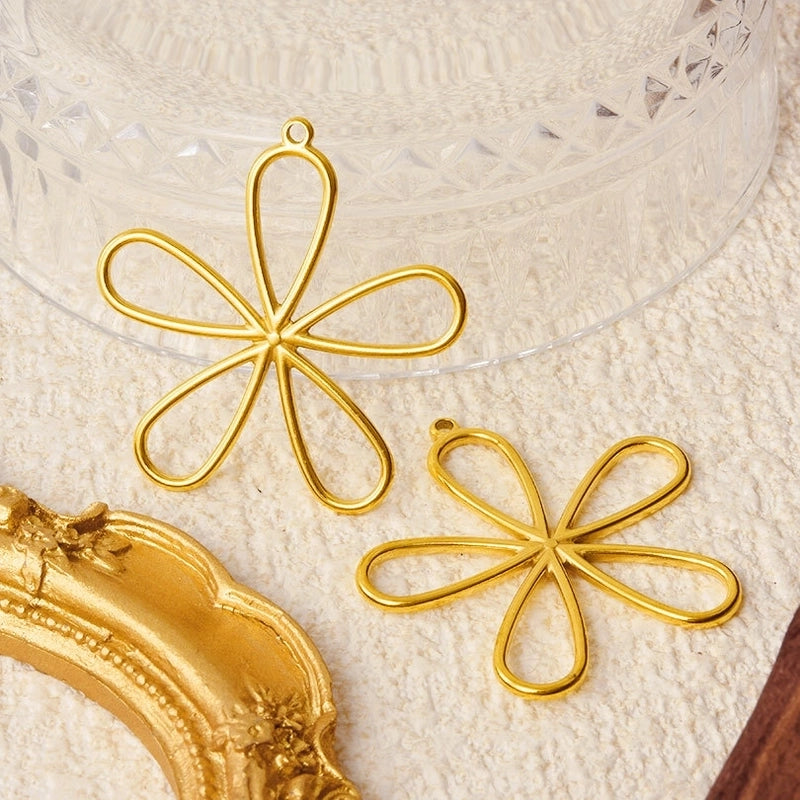 1 Piece 304 Stainless Steel 18K Gold Plated Flower Pendant