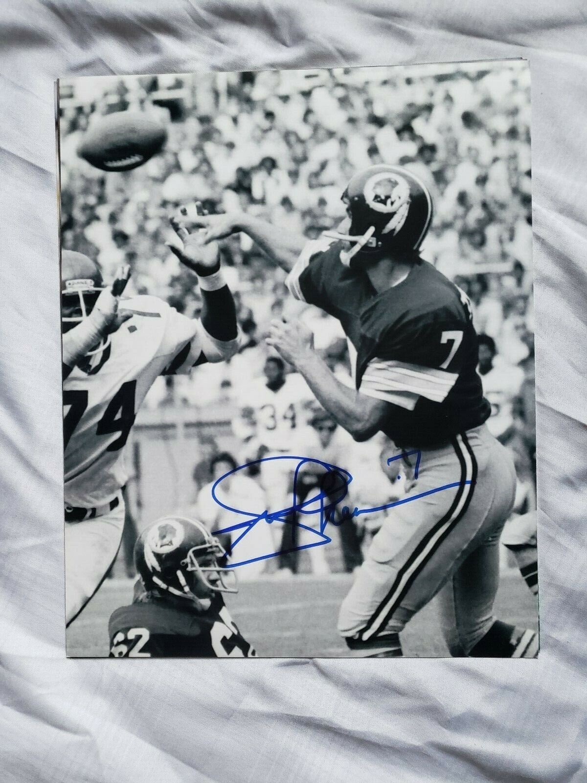 JOE THEISMANN WASHINGTON REDSKINS SIGNED AUTOGRAPHED 8X10 Photo Poster painting COA FOOTBALL NFL