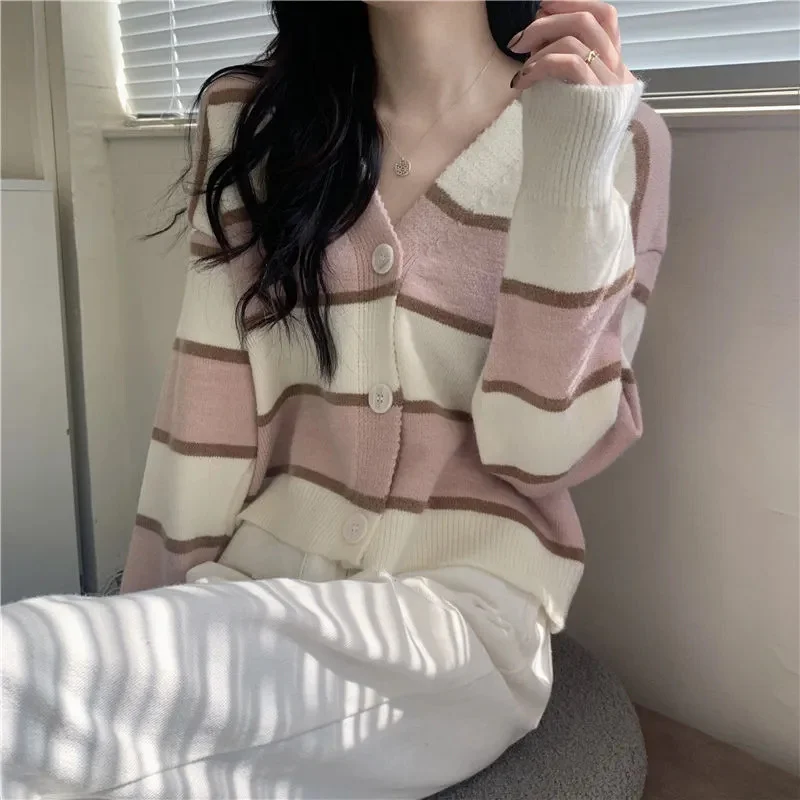Uveng Uveng Style V-Neck Striped Knitted Cardigan Women's Autumn New Retro Loose Languile Short Sweater Coat Top