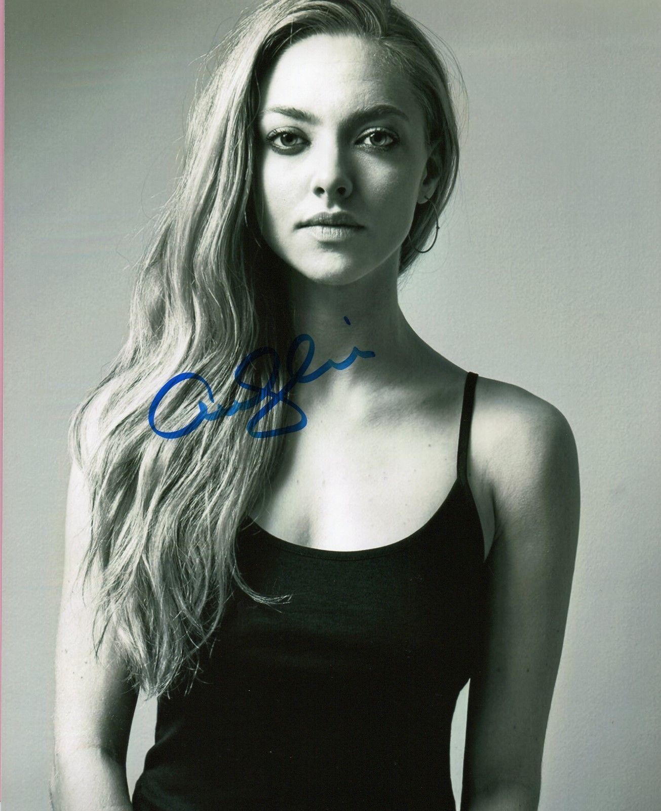 AMANDA SEYFRIED AUTOGRAPHED SIGNED A4 PP POSTER Photo Poster painting PRINT 10