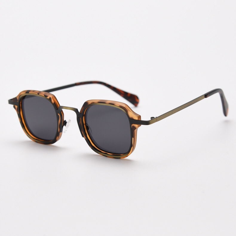 Fashion Elderly Men & Ladies Personality Street Photo Punk Sunglasses