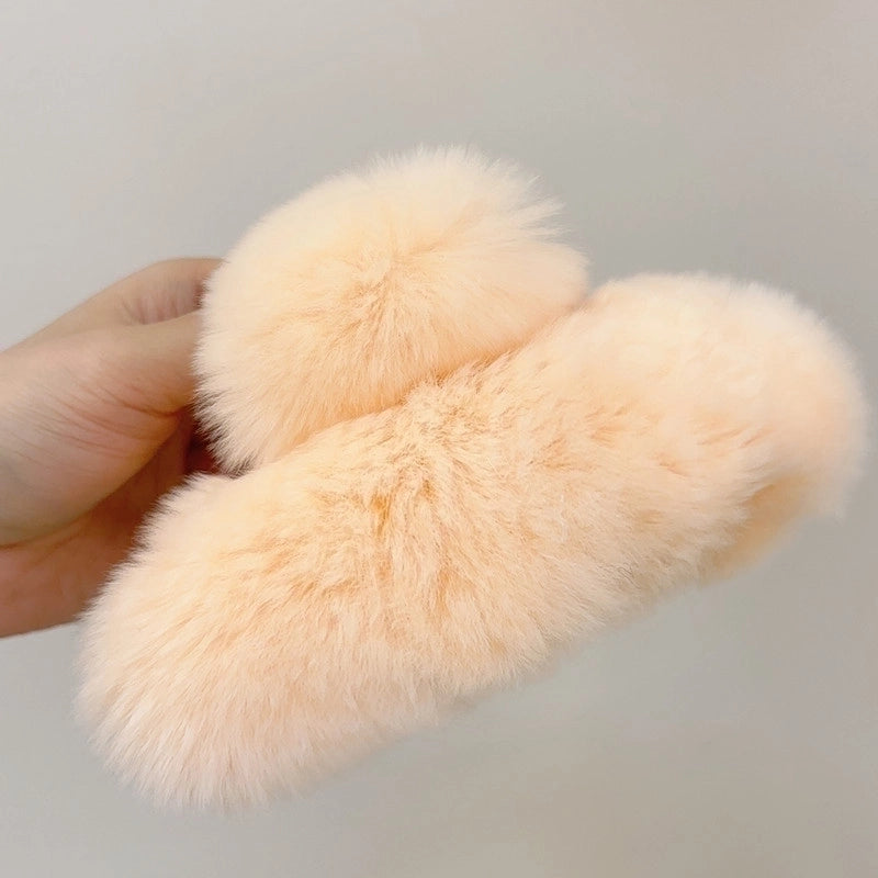 Women’s Minimalist Solid Color Plush Hair Claws
