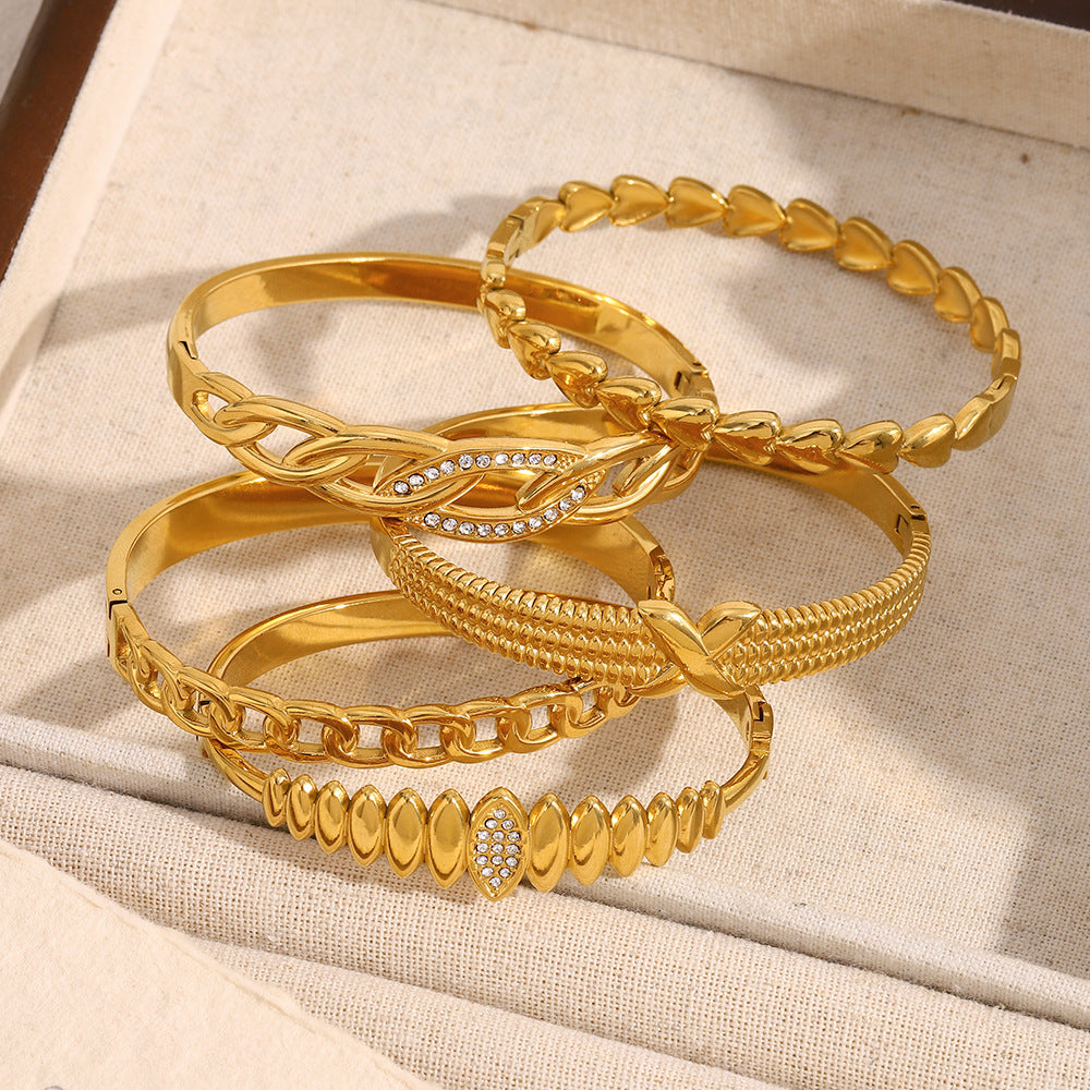 Versatile Fashion Bracelet Stainless Steel 18K Gold Plated Love Chain Water Drop Arrangement Buckle Bracelet For Women