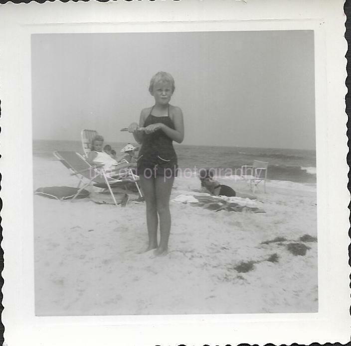 Vintage FOUND Photo Poster paintingGRAPH bw BEACH GIRL Original Snapshot 19 32 R