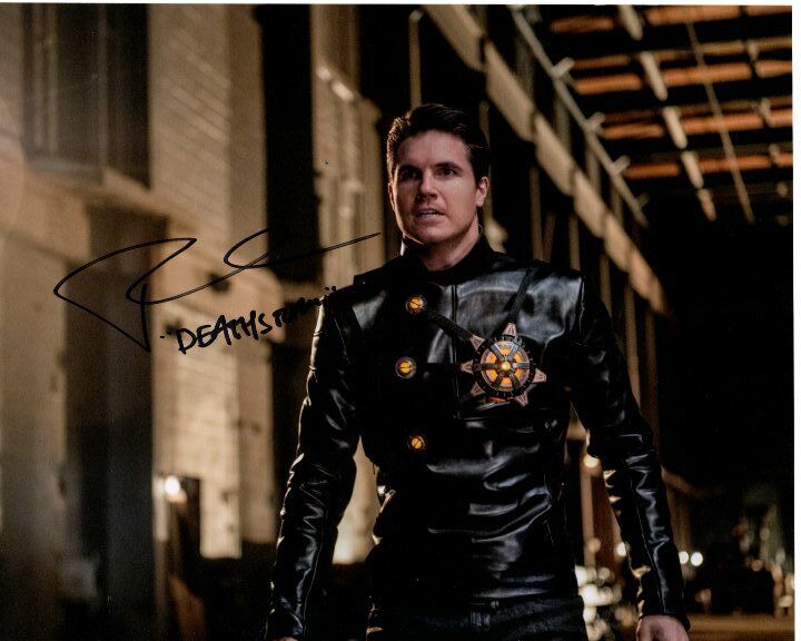 ROBBIE AMELL signed autographed THE FLASH RONNIE RAYMOND DEATHSTORM Photo Poster painting