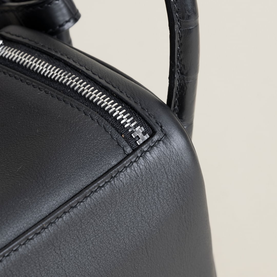 Mini Lindy Touch Swift/Matte Alligator Crocodile leather 89 Noir PHW