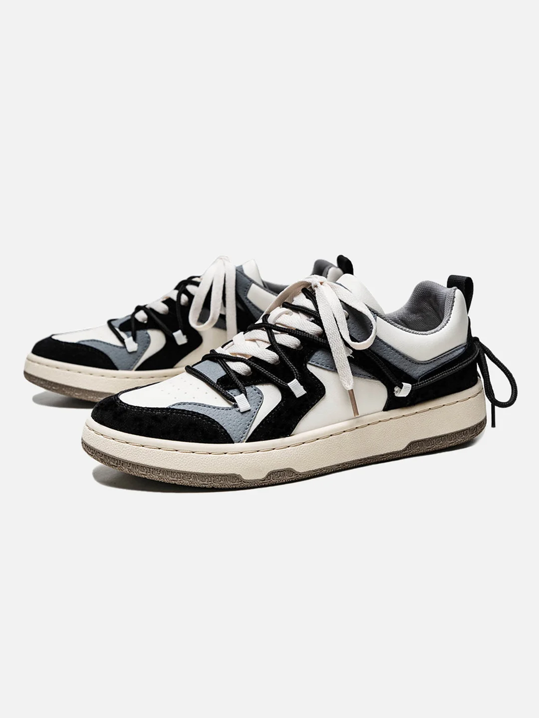 The  American Outdoor Casual Skateboard Shoes