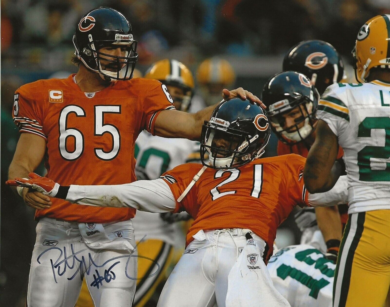 Patrick Mannelly signed Chicago Bears 8x10 Photo Poster painting autographed