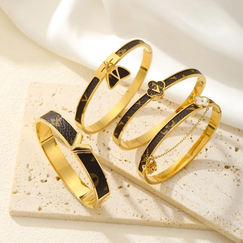 Minimalist Classic Style Knot Titanium Steel 18K Gold Plated Bangle In Bulk