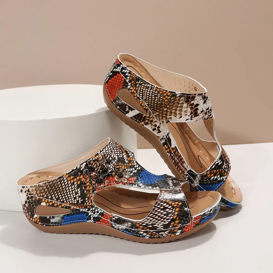 Breakj Breakj The Summer Of 2025, The New Slope Of Women's Sandals Sold Thick Bottom And Flower Shoes.