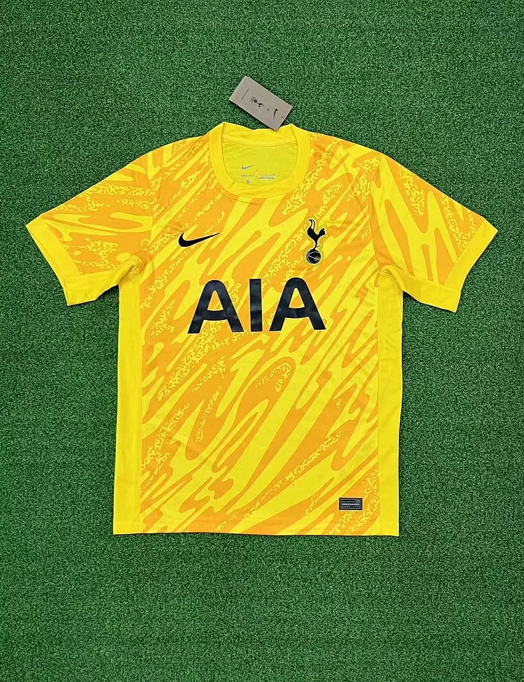 2024/25 Tottenham Hotspur goalkeeper jersey.