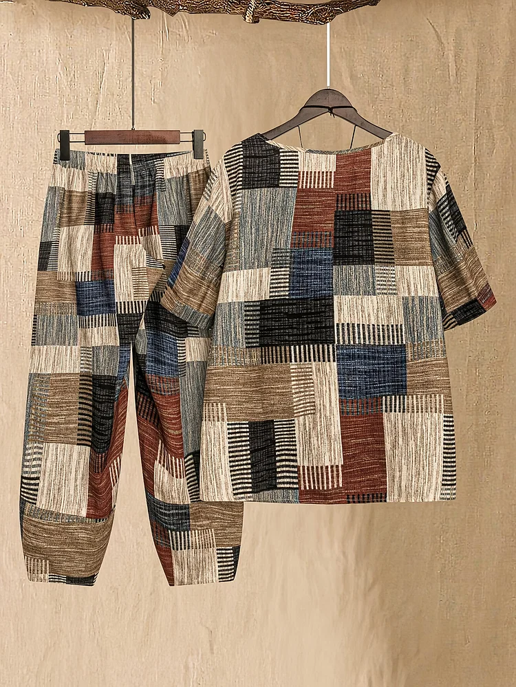 Dj103027 Spring And Summer Home Wear Set Featuring A Geometric Round-Neck Short-Sleeve Top Paired With Carrot Pants, Casual Style For Women