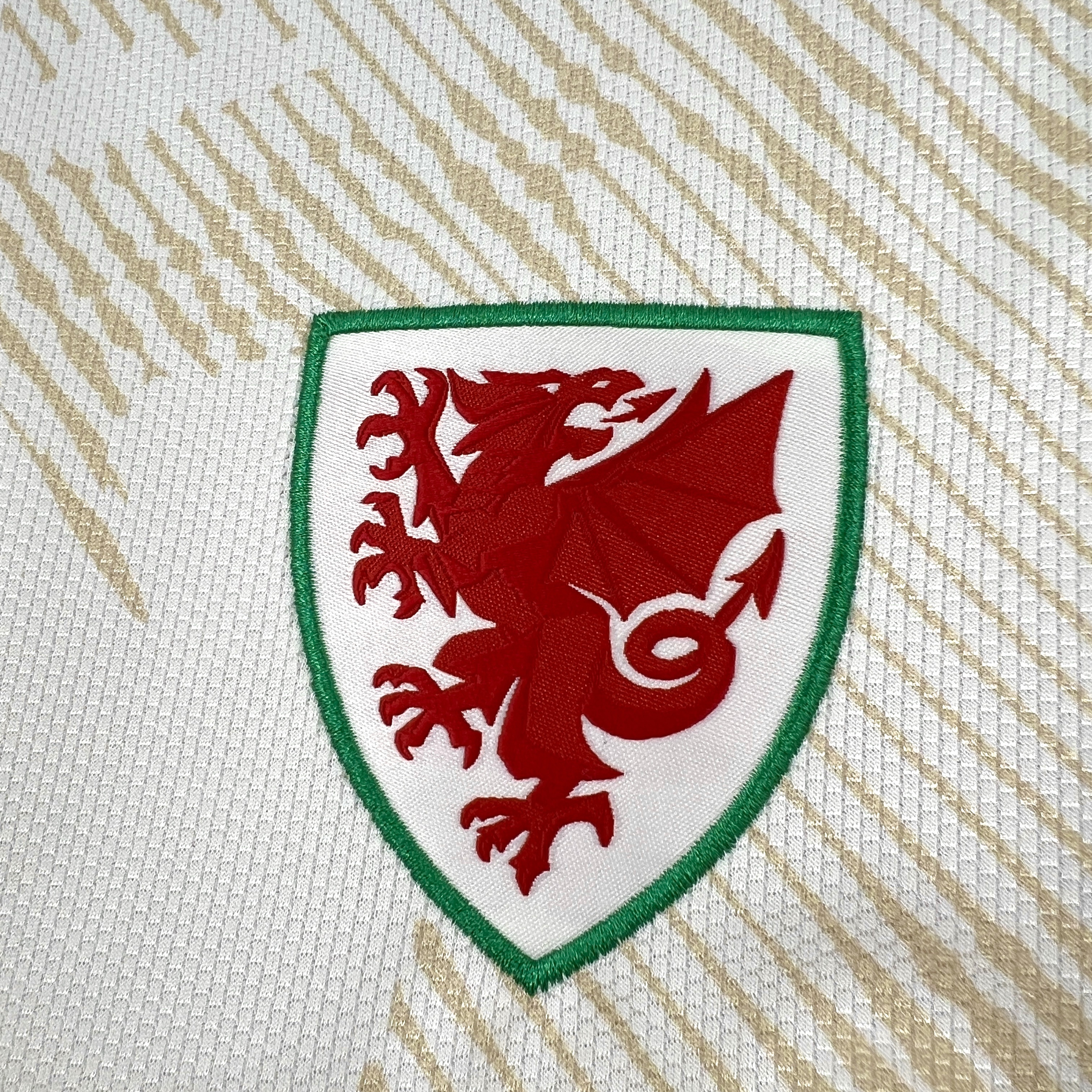 2026 Wales Away Footaball Shirt Thai Quality  