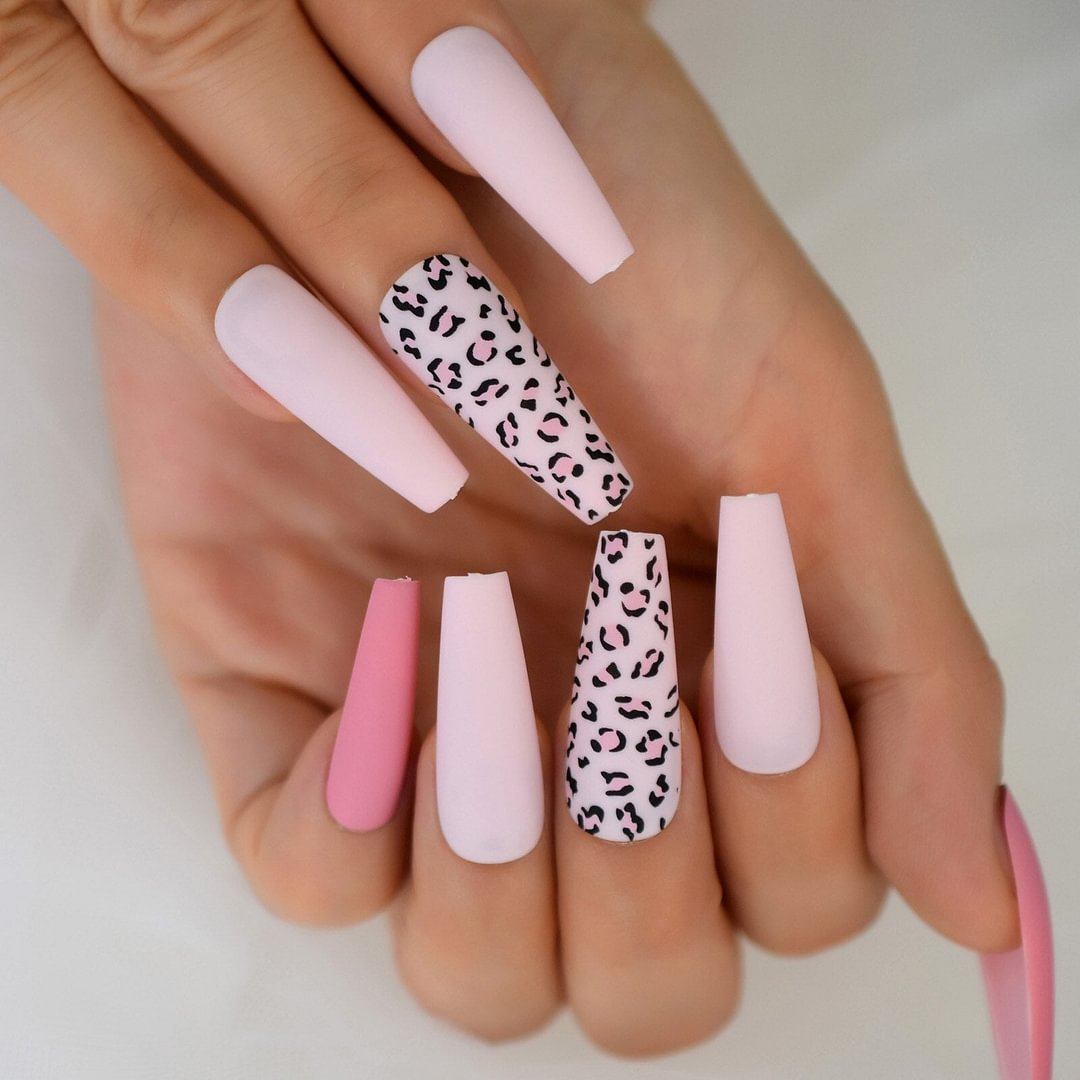 Extra Long Leopard Grain Mixed Pinkie Pink Full Cover Nail Tips Coffin Ballerina Pre Designs Wholesale Nail Hands Long Press Ons