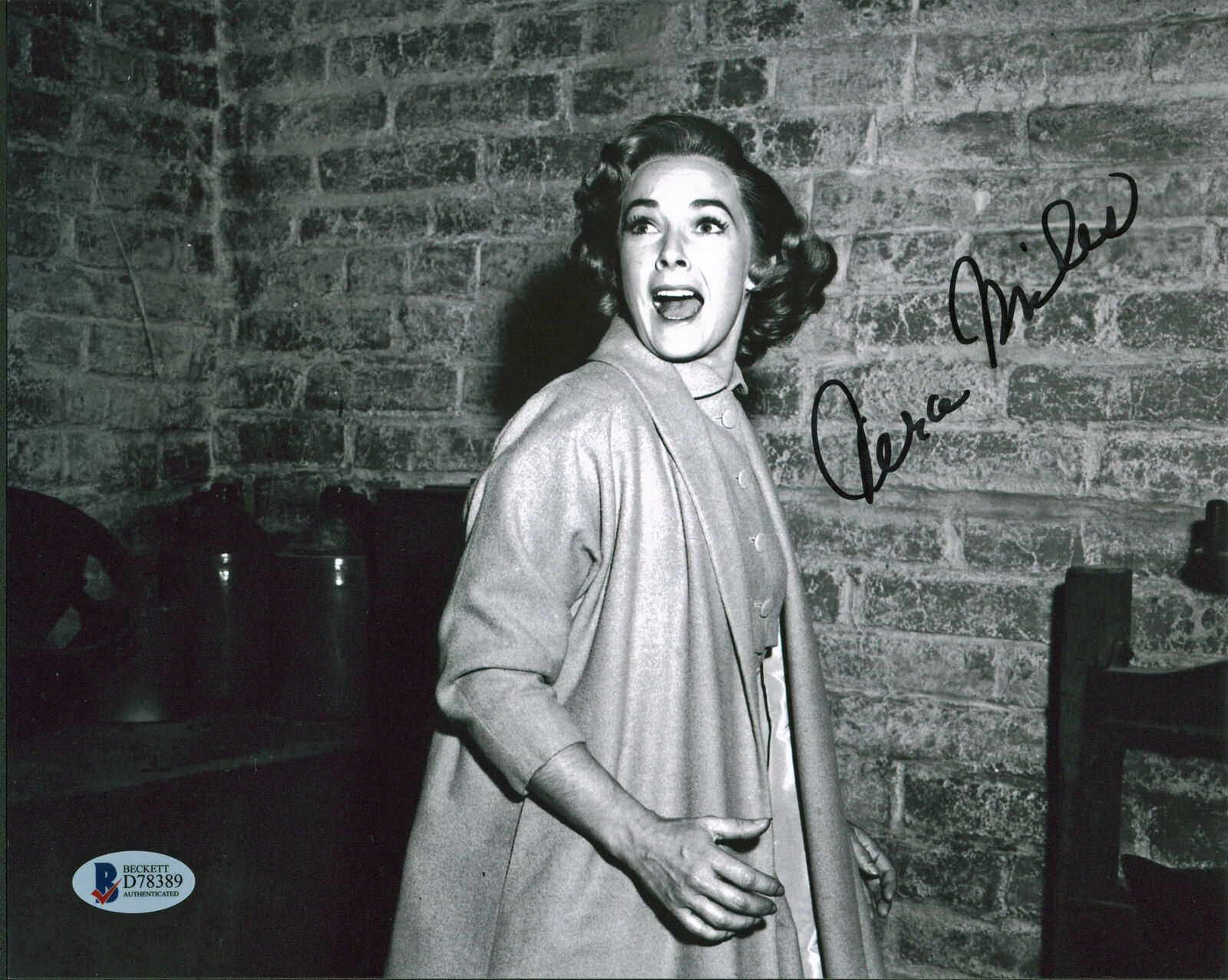 Vera Miles Psycho Authentic Signed 8x10 Photo Poster painting Autographed BAS #D78389