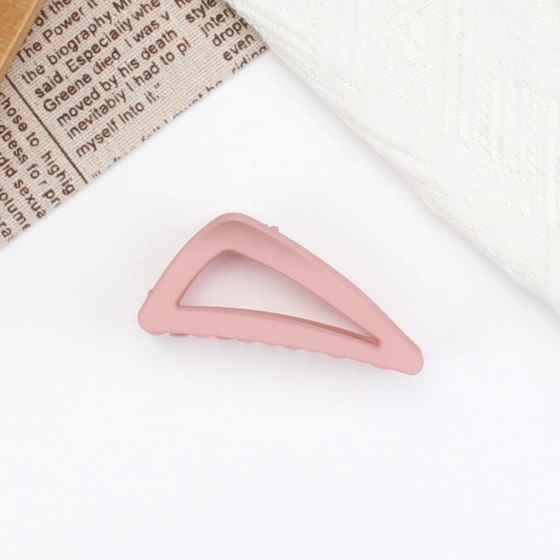 Women’s Minimalist Triangle Plastic Hair Claws