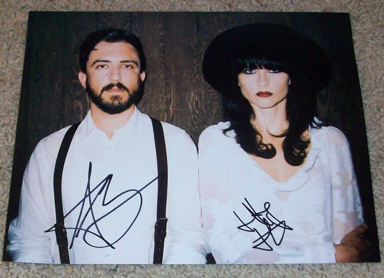 IN THE VALLEY BELOW BAND SIGNED AUTOGRAPH 8x10 Photo Poster painting G w/EXACT PROOF PEACHES