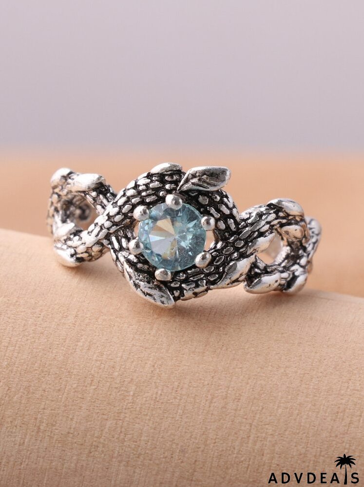 Hollow Out Vintage Ring