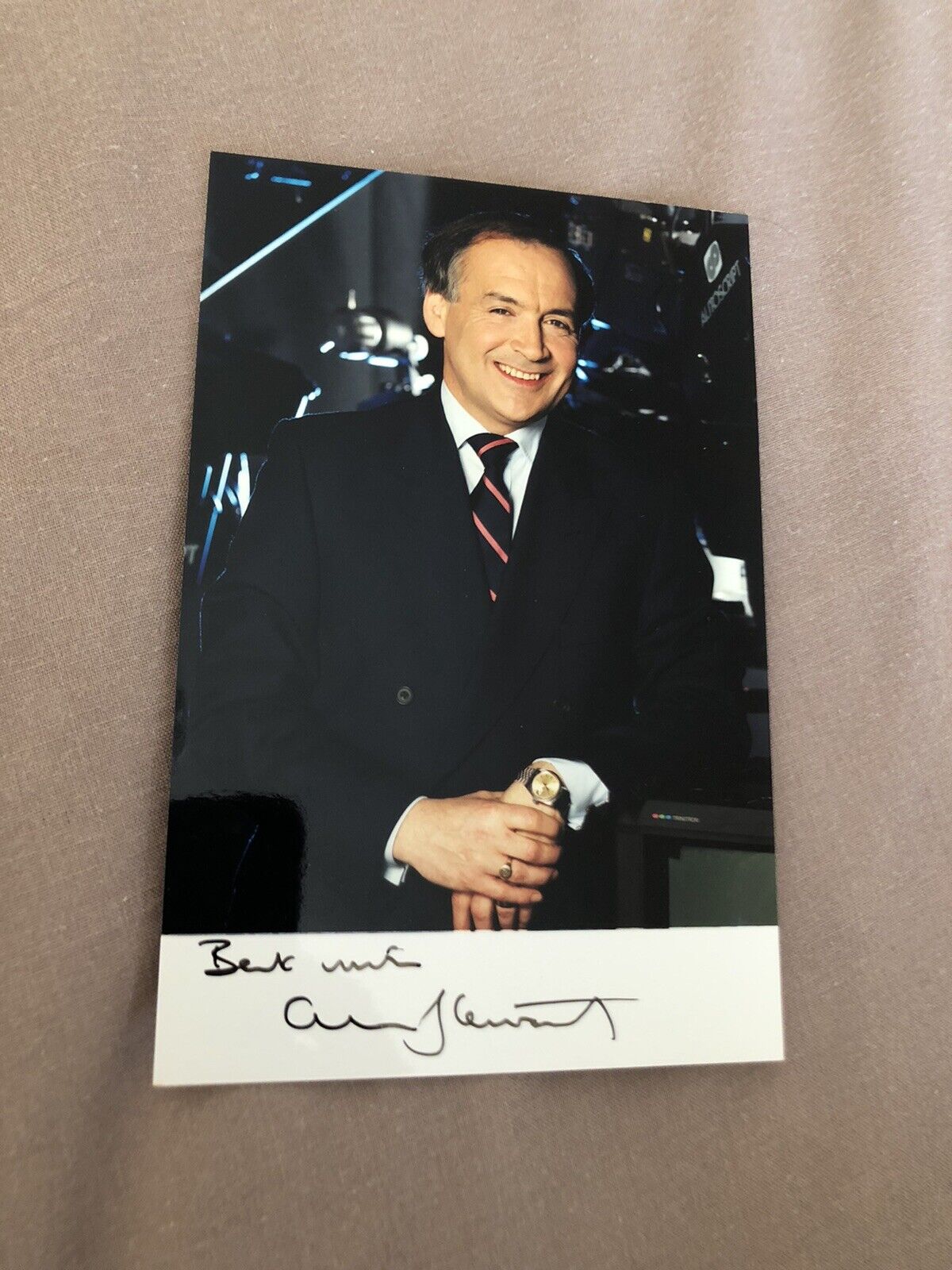 ALASTAIR STEWART (ITN NEWS) SIGNED Photo Poster painting