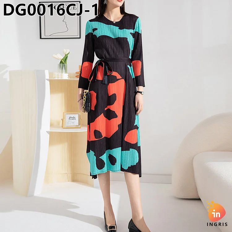 2024 Women's Autumn Round Neck Long Sleeve Lace-Up Slim Printed Pleated Dress-DG00016CJ