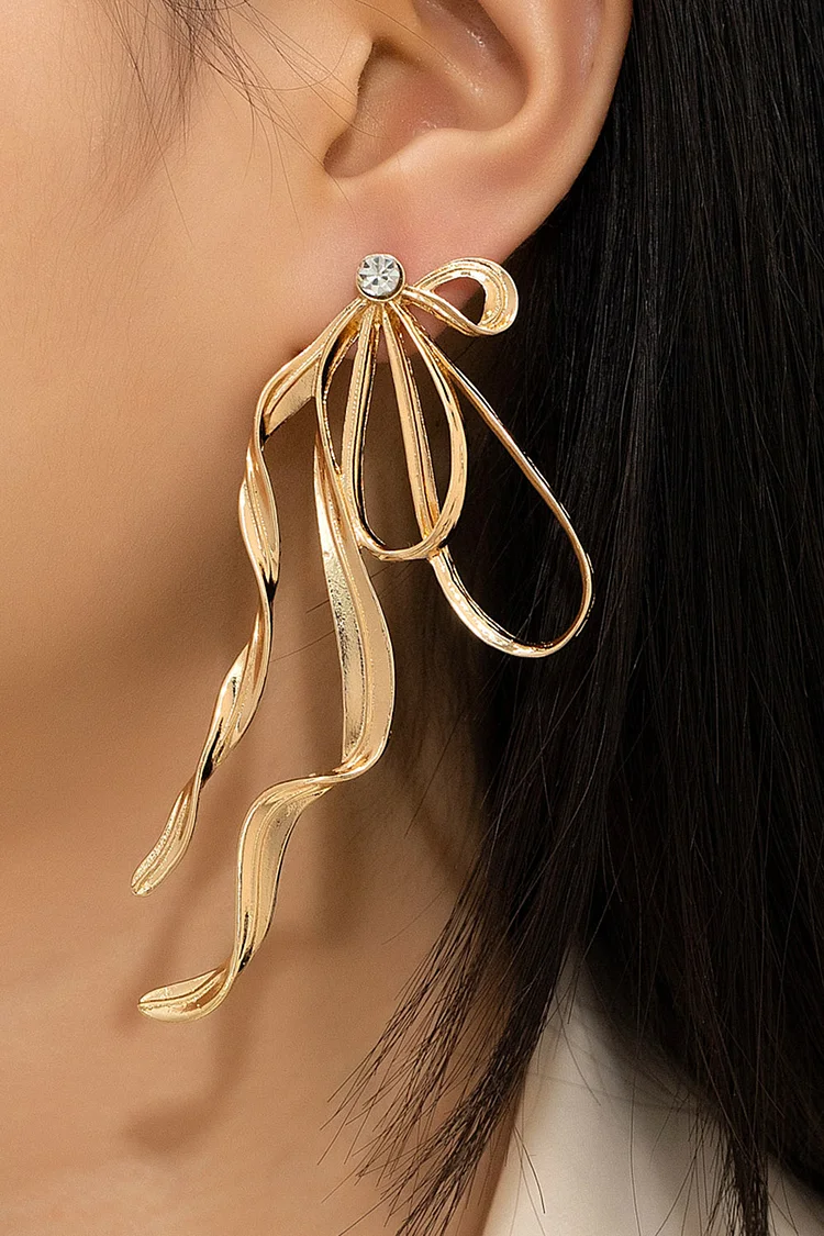 Fashionable Gold Irregular Bow Stud Earrings 2024 - Xpluswear