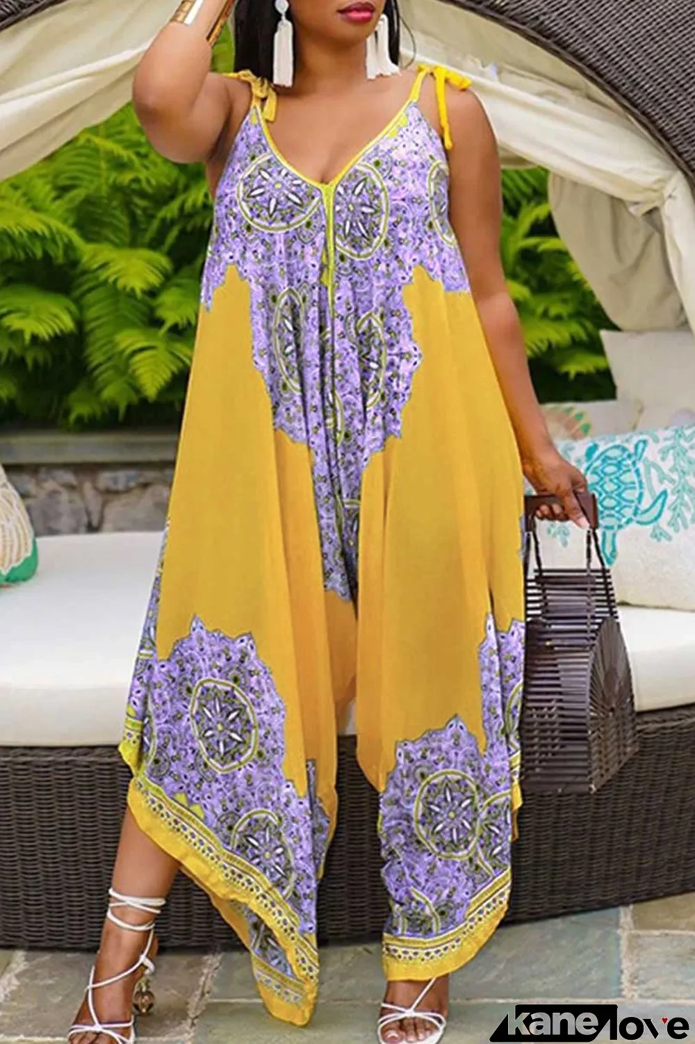 Yellow Street Print Patchwork Frenulum Asymmetrical V Neck Plus Size Jumpsuits